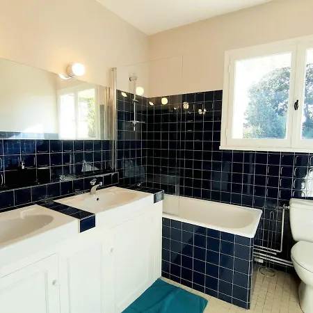 De Charme - La Petite Varenne *