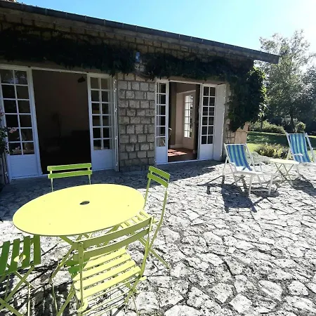 Дом отдыха De Charme - La Petite Varenne Haironville