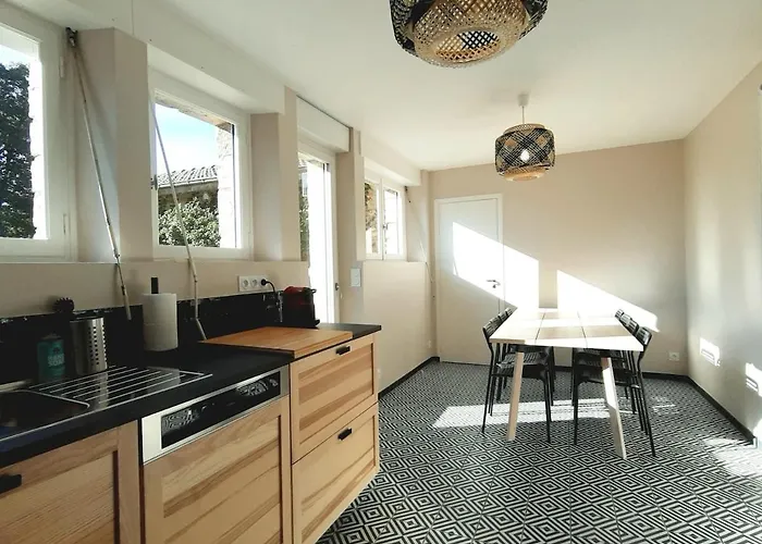 De Charme - La Petite Varenne * Haironville